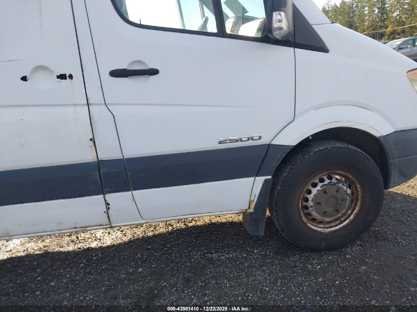 2008 Dodge Sprinter Van 2500 VIN: WD0PE745285275423 Lot: 43981410