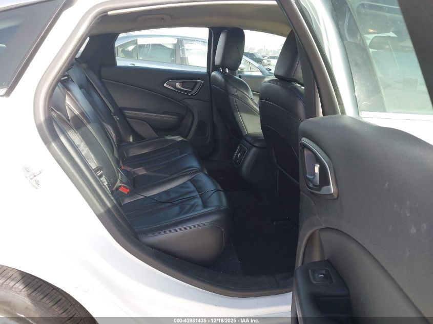 2015 Chrysler 200 C VIN: 1C3CCCCB2FN576353 Lot: 43981435