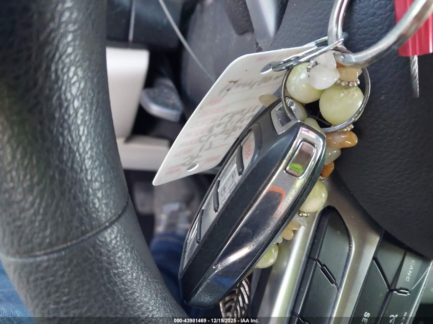 2017 Chrysler Pacifica Touring Plus VIN: 2C4RC1BG2HR796086 Lot: 43981469