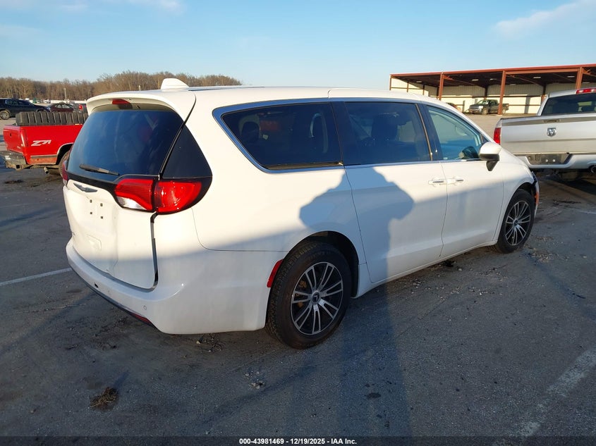2017 Chrysler Pacifica Touring Plus