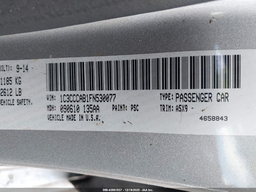 2015 Chrysler 200 Limited VIN: 1C3CCCAB1FN530077 Lot: 43981537