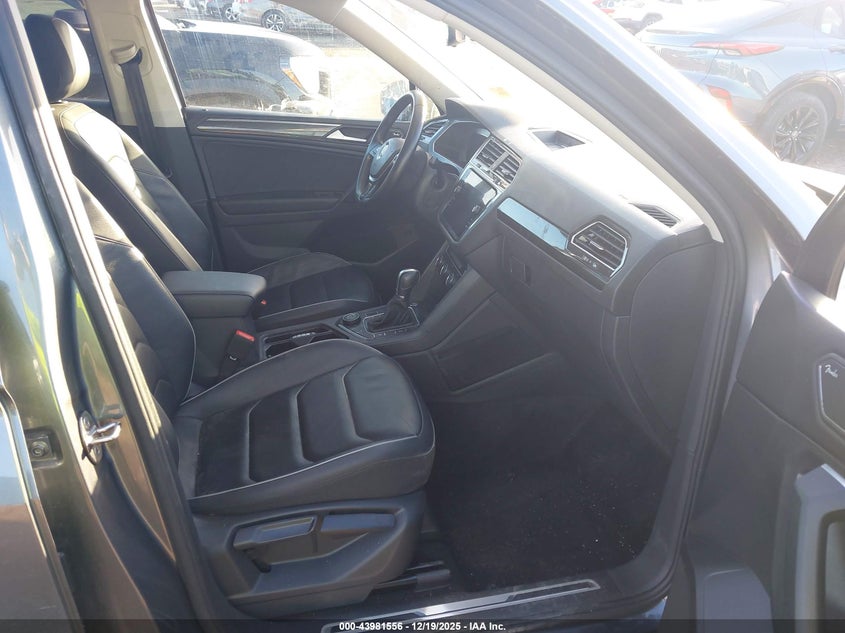 VIN 3VV4B7AX2KM073338 2019 VOLKSWAGEN TIGUAN 2.0T SEL PREMIUM/2.0T SEL PREMIUM R-LINE
