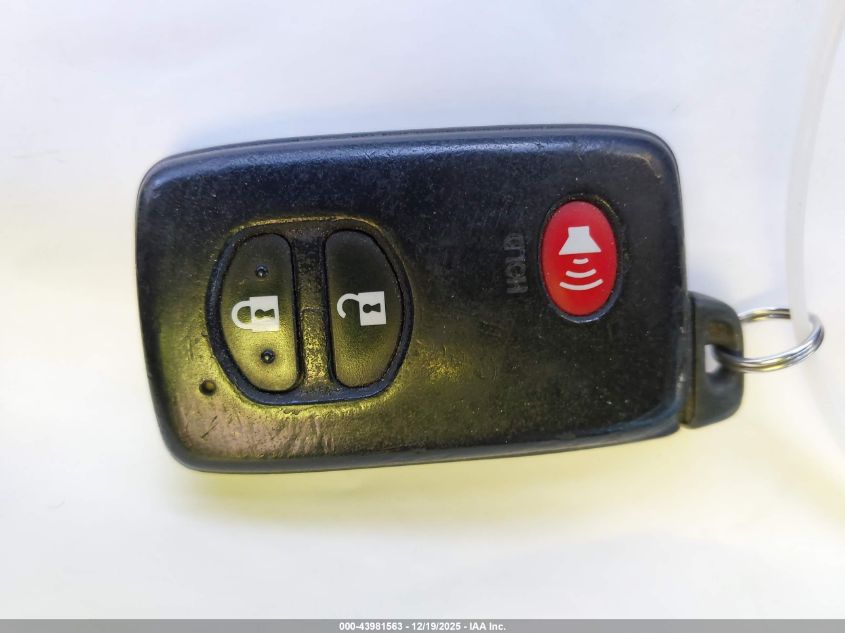 2015 Toyota Prius Three VIN: JTDKN3DUXF2003588 Lot: 43981563