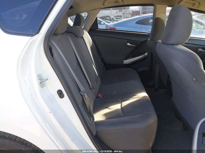 2015 Toyota Prius Three VIN: JTDKN3DUXF2003588 Lot: 43981563