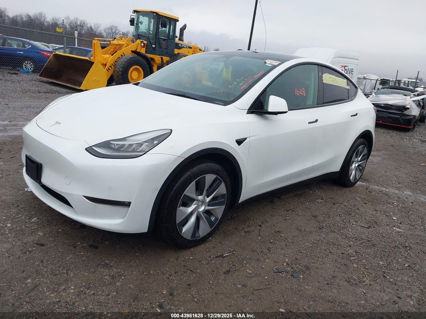 2021 TESLA MODEL Y auction photo 2