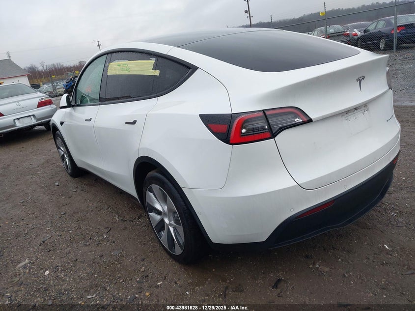 2021 TESLA MODEL Y auction photo 3