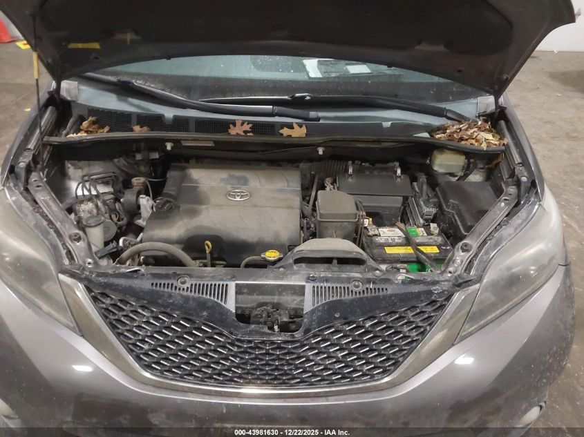 2015 Toyota Sienna Se 8 Passenger VIN: 5TDXK3DCXFS563707 Lot: 43981630