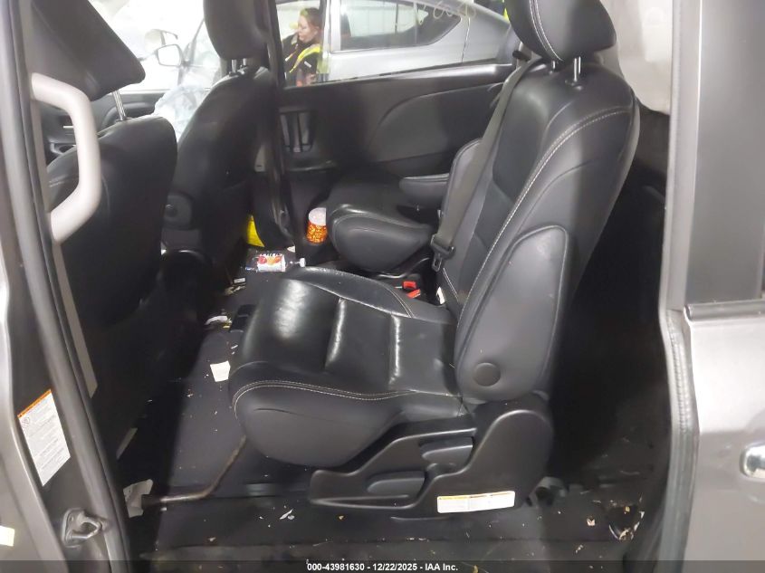 2015 Toyota Sienna Se 8 Passenger VIN: 5TDXK3DCXFS563707 Lot: 43981630