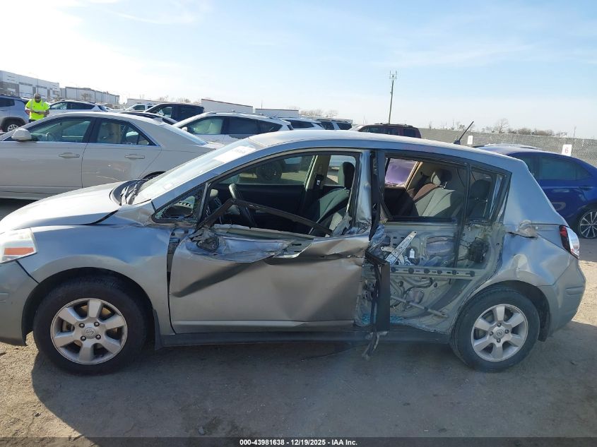 2009 Nissan Versa 1.8S VIN: 3N1BC13E29L488447 Lot: 43981638