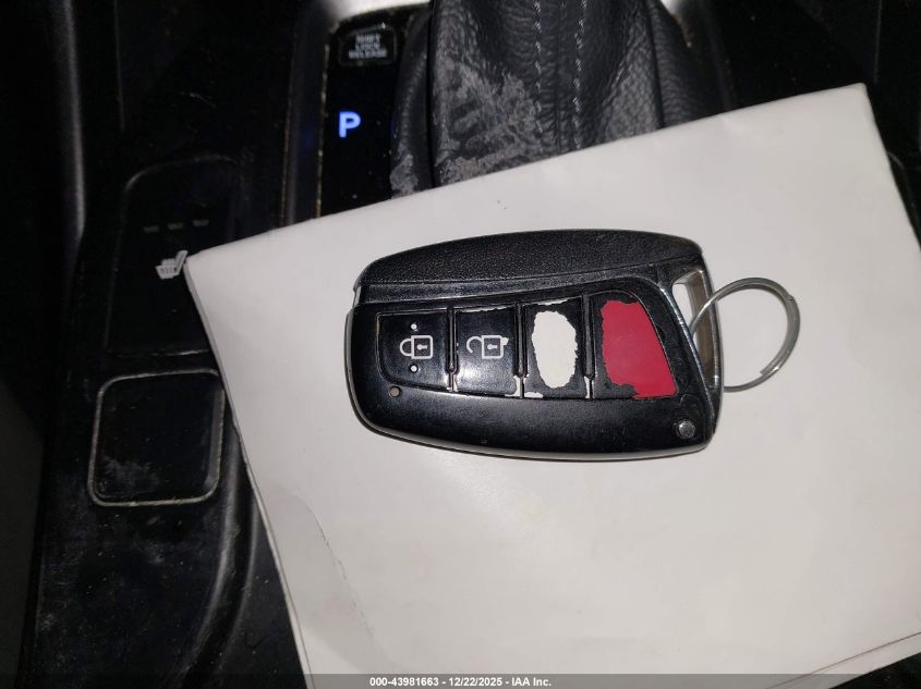 2013 Hyundai Santa Fe Sport VIN: 5XYZUDLB8DG042285 Lot: 43981663