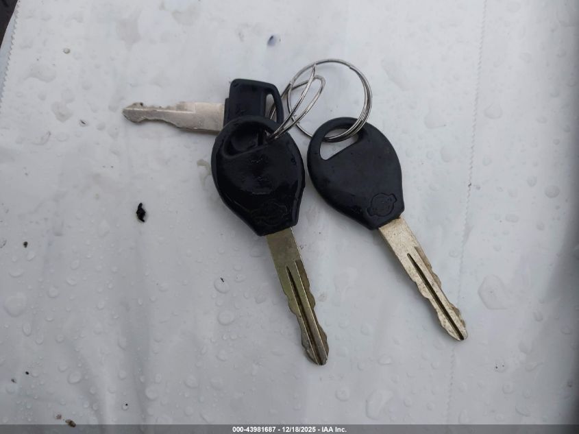 2001 Nissan Frontier Desert Runner Xe-V6 VIN: 1N6ED26T71C381849 Lot: 43981687