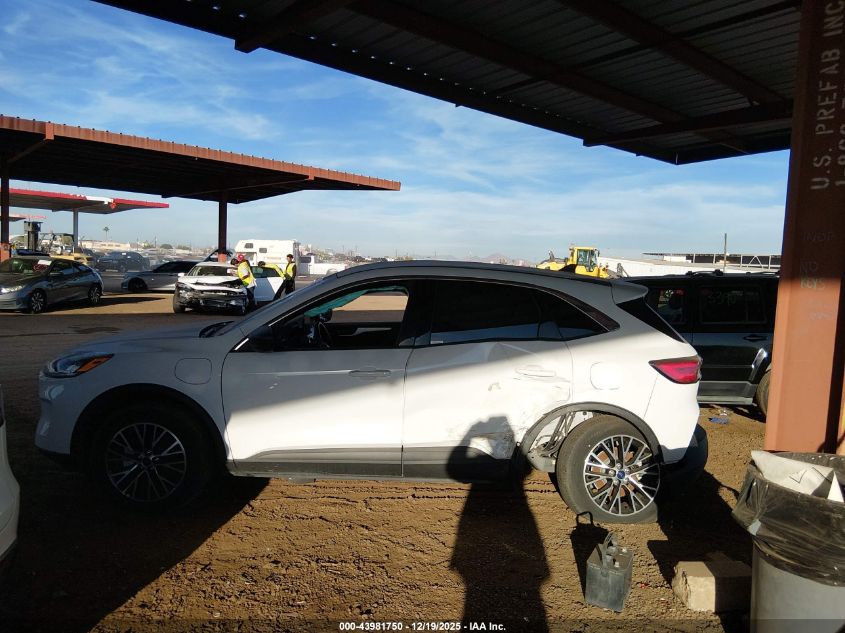 2022 Ford Escape Se Plug-In Hybrid VIN: 1FMCU0EZ7NUB33696 Lot: 43981750