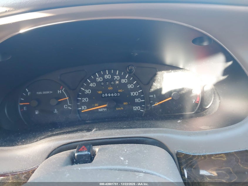 1MELM62WXVH620142 1997 MERCURY COUGAR photo no. 7