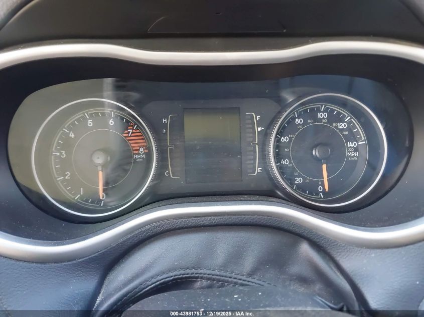 2016 Jeep Cherokee Latitude VIN: 1C4PJLCS3GW371297 Lot: 43981753