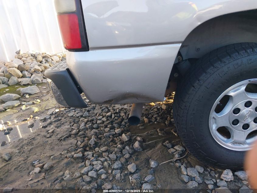 2004 Chevrolet Tahoe Ls VIN: 1GNEC13V44R286583 Lot: 43981781