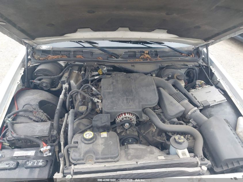 2007 Mercury Grand Marquis Ls VIN: 2MEFM75VX7X633062 Lot: 43981800