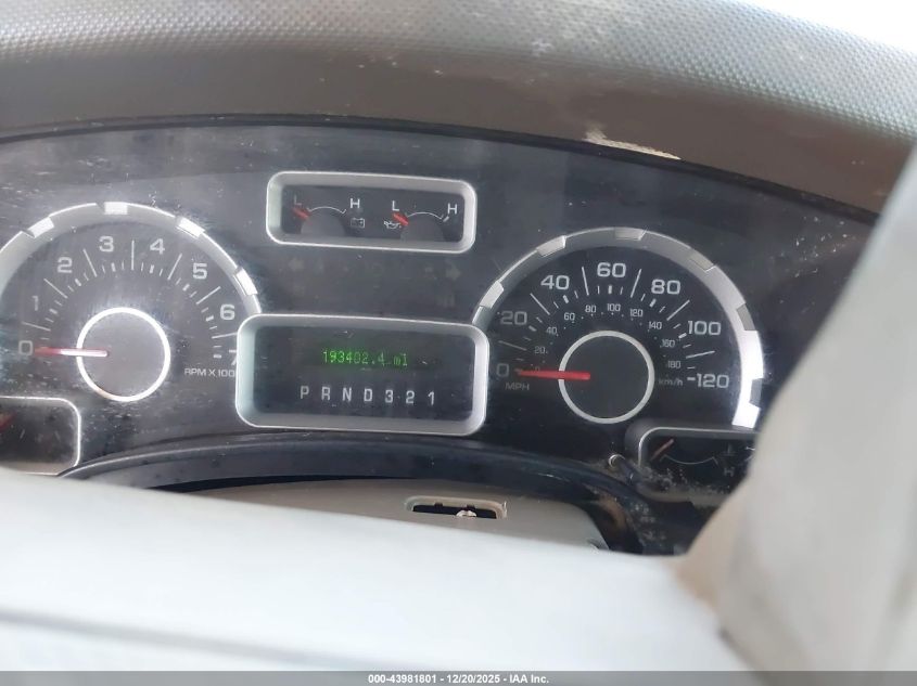 2011 Ford Expedition Xl VIN: 1FMJU1G52BEF36711 Lot: 43981801