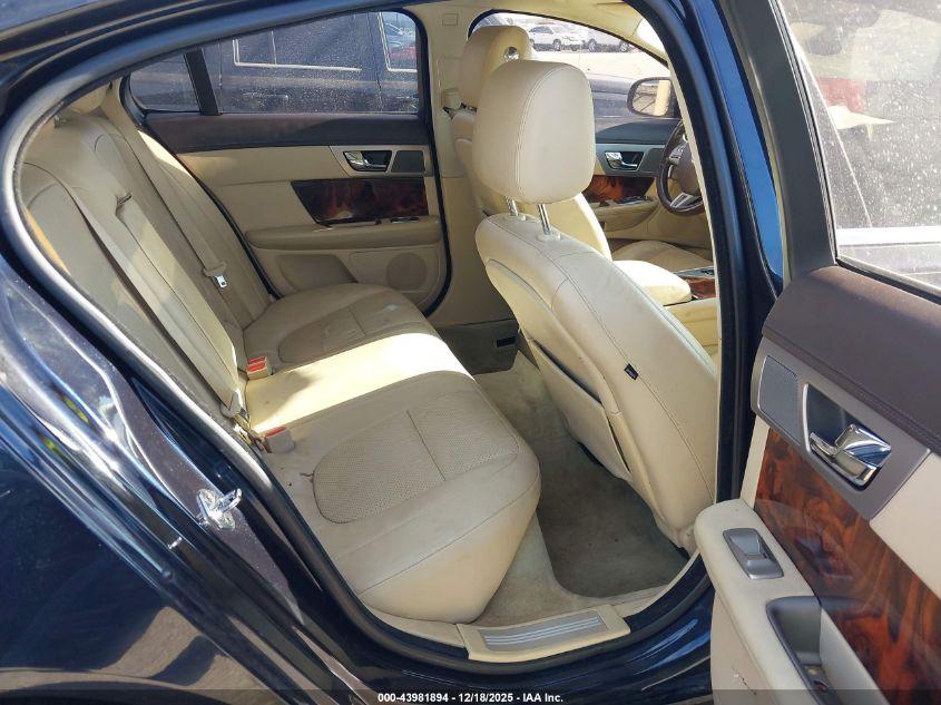 2011 Jaguar Xf Premium VIN: SAJWA0GB2BLS19186 Lot: 43981894