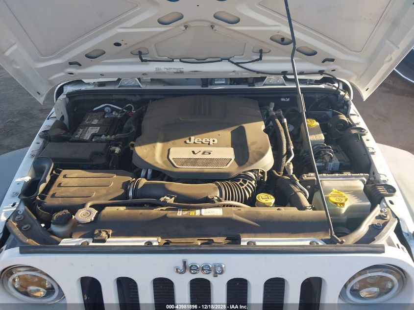 2015 Jeep Wrangler Unlimited Sport VIN: 1C4BJWDG9FL760919 Lot: 43981896