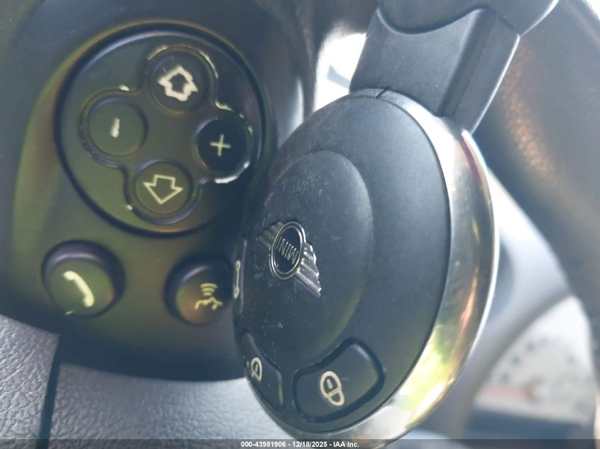 2012 Mini Cooper Countryman VIN: WMWZB3C58CWM02681 Lot: 43981906