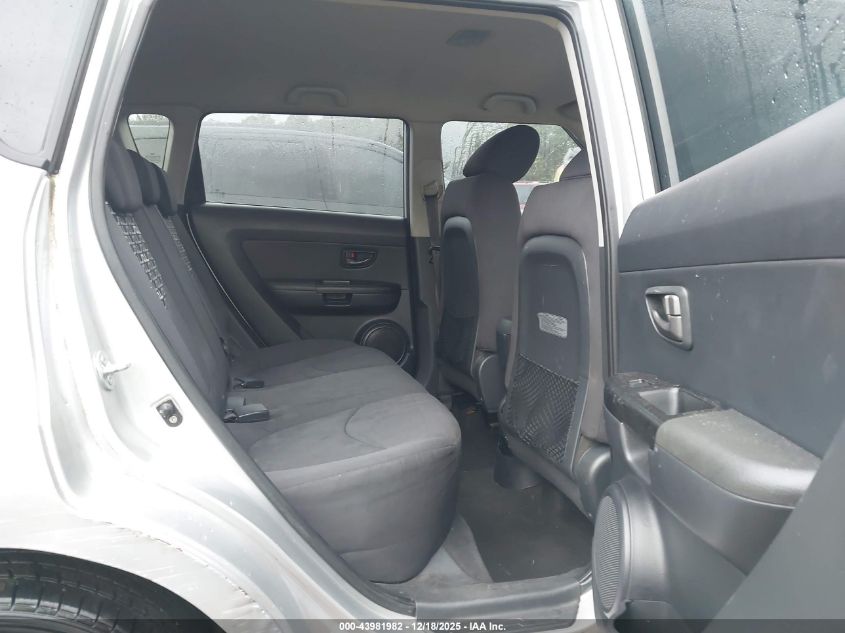 2010 Kia Soul + VIN: KNDJT2A28A7139227 Lot: 43981982