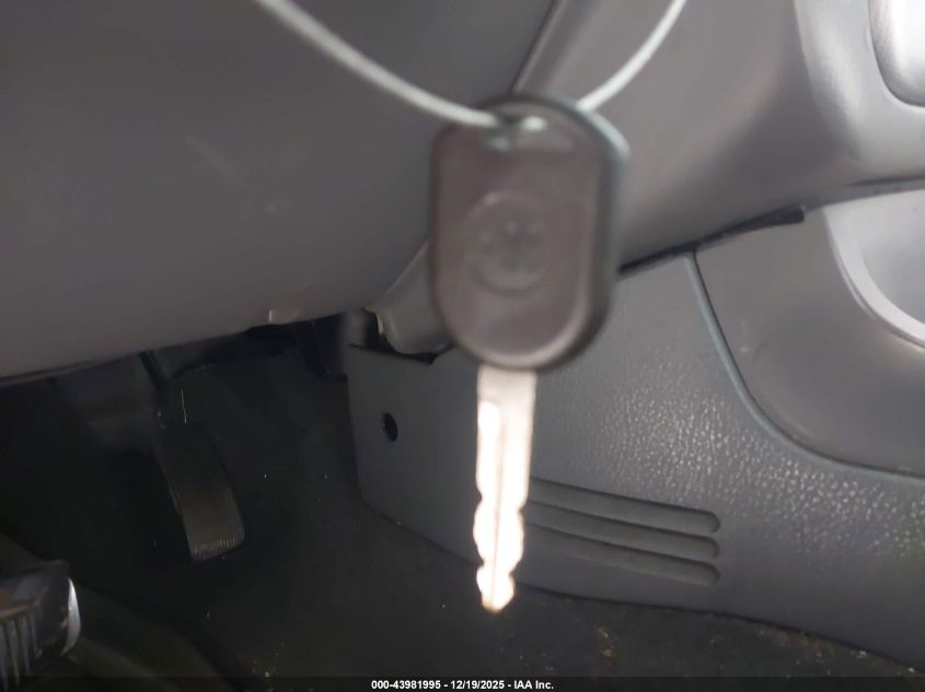 2005 Ford Explorer Xlt/Xlt Sport VIN: 1FMZU73KX5UB31286 Lot: 43981995