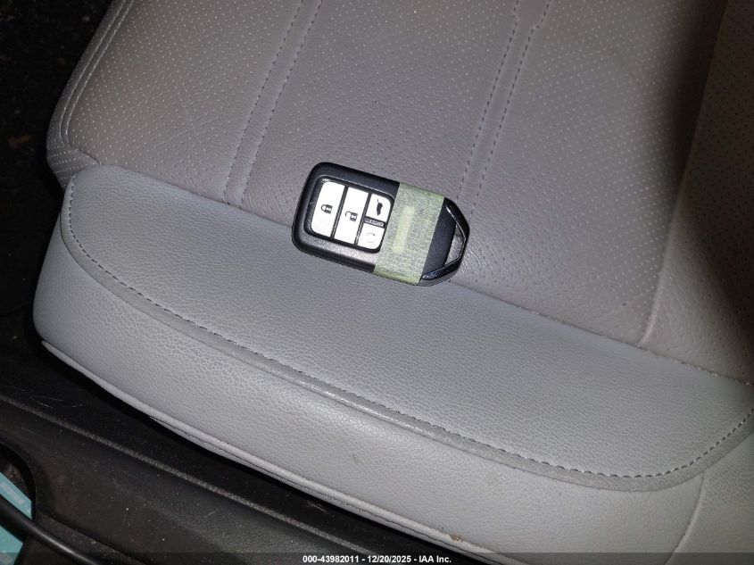 2018 Honda Cr-V Ex-L/Ex-L Navi VIN: 7FARW2H8XJE012062 Lot: 43982011