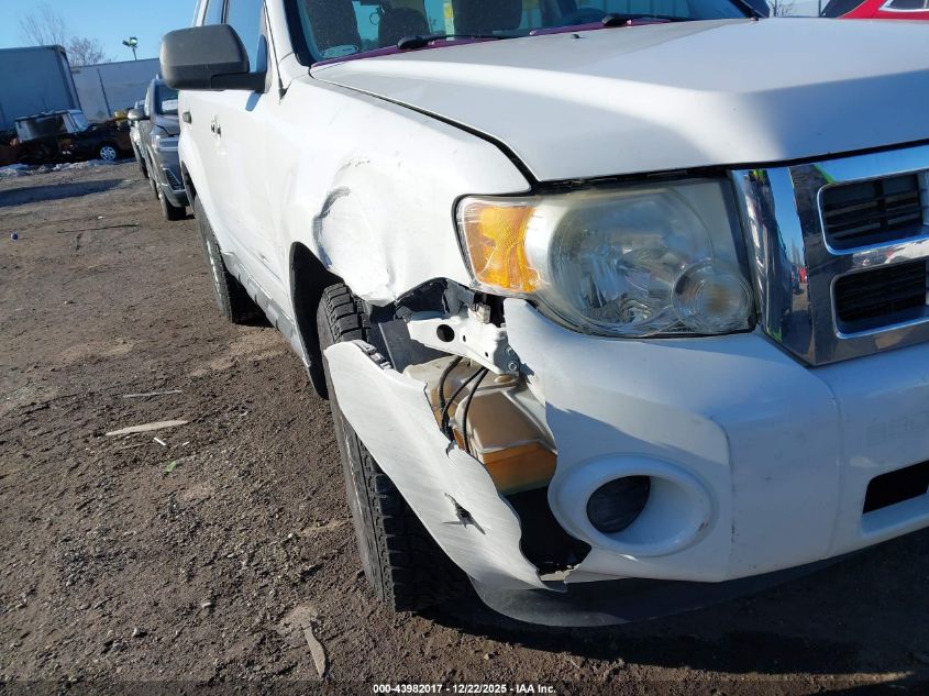 2011 Ford Escape Xls VIN: 1FMCU0C75BKC18058 Lot: 43982017