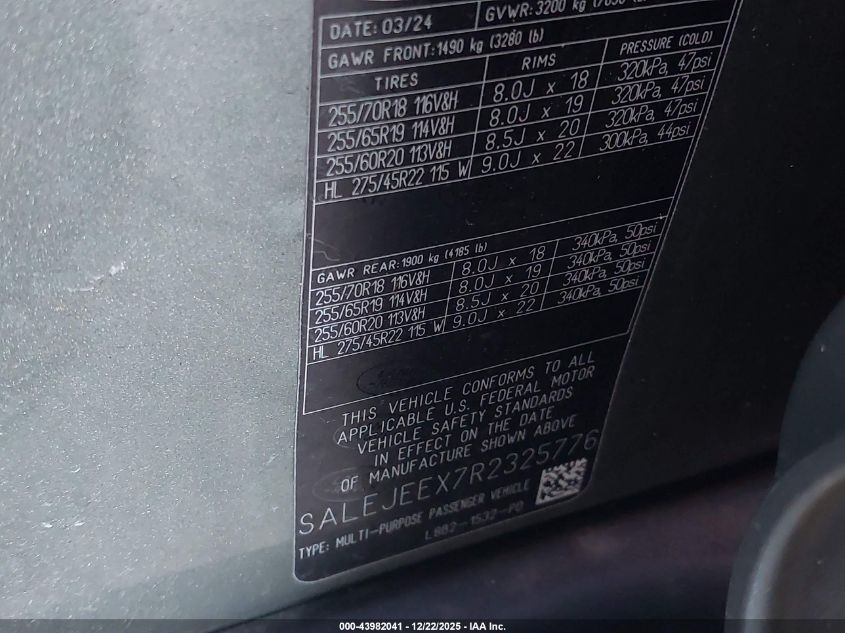 2024 Land Rover Defender 110 P300 VIN: SALEJEEX7R2325776 Lot: 43982041