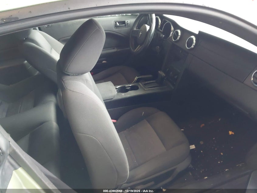 2006 Ford Mustang V6