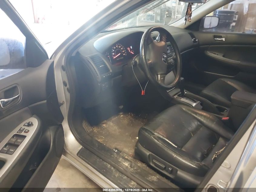 2004 Honda Accord 2.4 Ex VIN: JHMCM56894C002201 Lot: 43982070