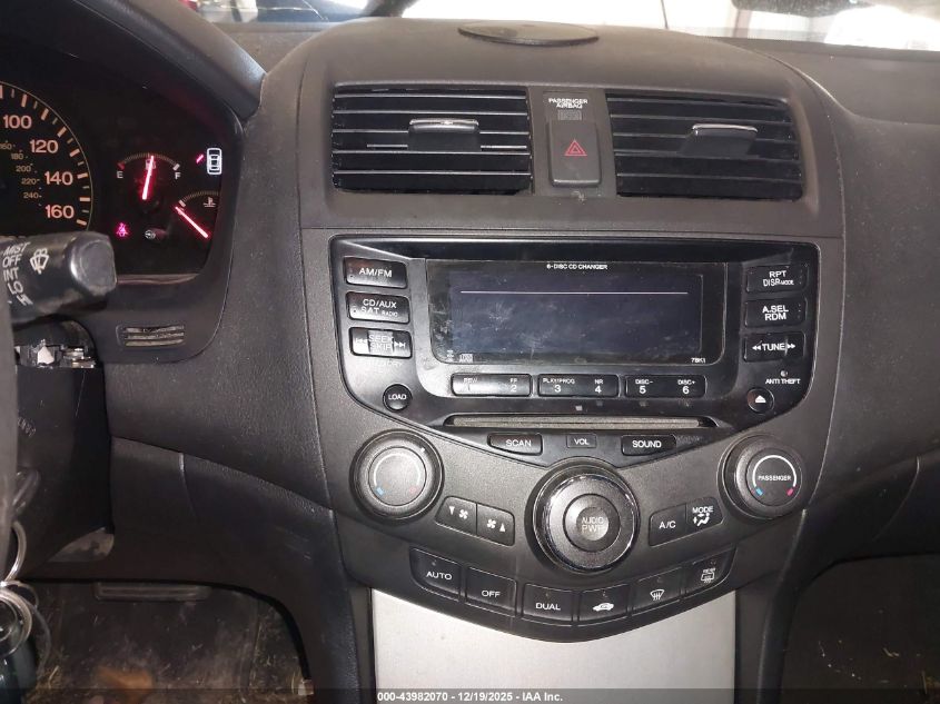 2004 Honda Accord 2.4 Ex VIN: JHMCM56894C002201 Lot: 43982070