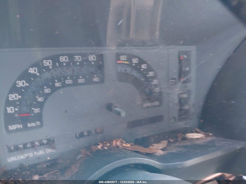 1GNCT18R5J8229670 1988 CHEVROLET BLAZER photo no. 7