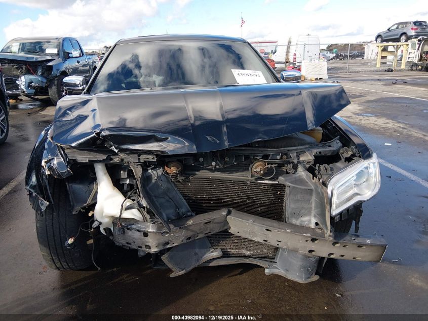 2015 Chrysler 300C VIN: 2C3CCAEGXFH853353 Lot: 43982094