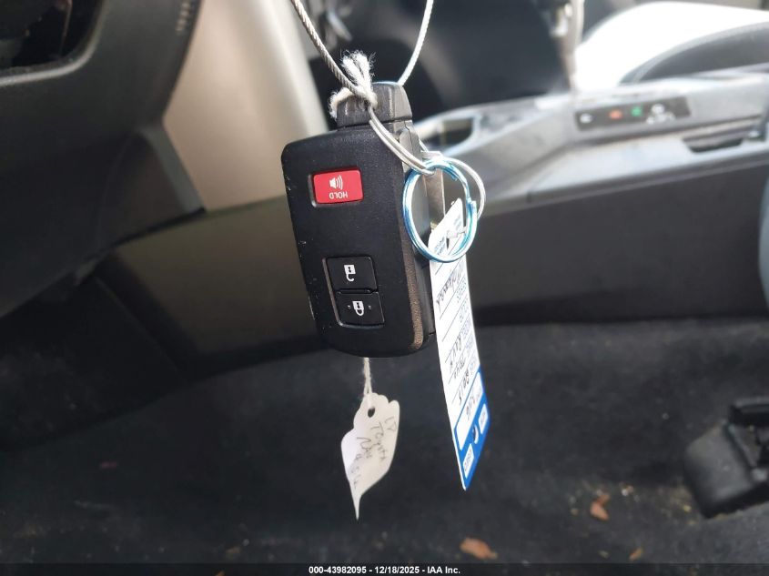 2018 Toyota Rav4 Adventure VIN: 2T3RFREV2JW710805 Lot: 43982095