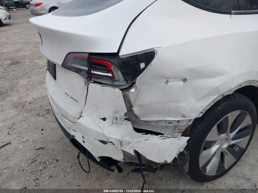 2021 Tesla Model Y Long Range Dual Motor All-Wheel Drive VIN: 5YJYGDEE7MF138667 Lot: 43982105