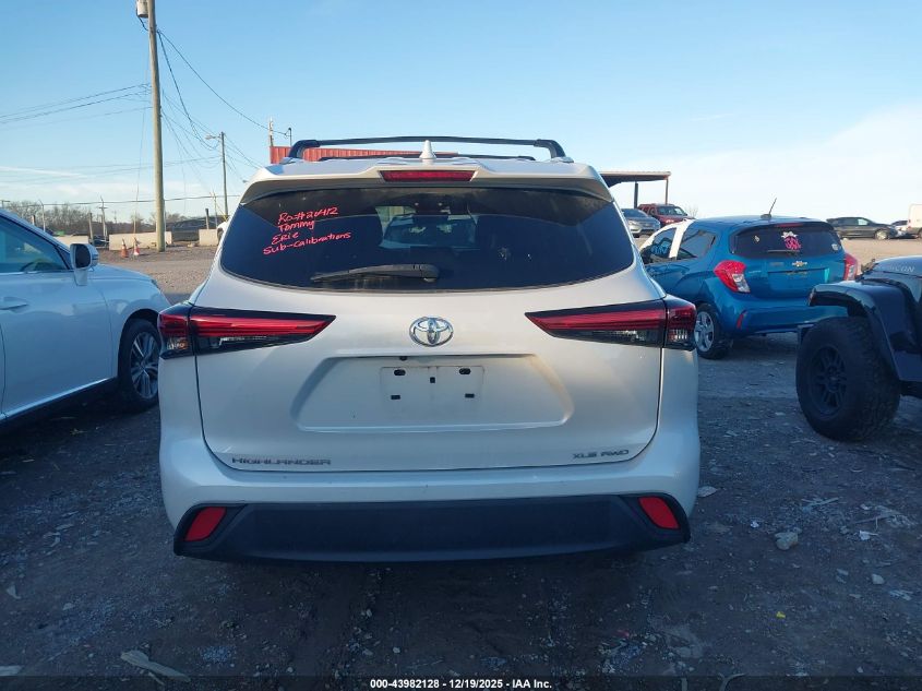 2022 Toyota Highlander Xle VIN: 5TDHZRBH3NS207888 Lot: 43982128