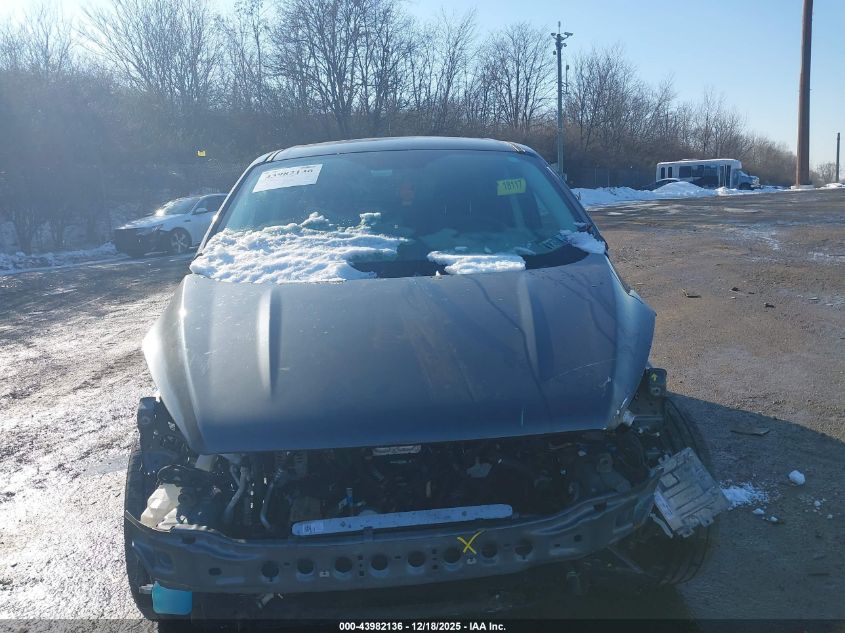 2019 Ford Escape Se VIN: 1FMCU9GD9KUB43793 Lot: 43982136