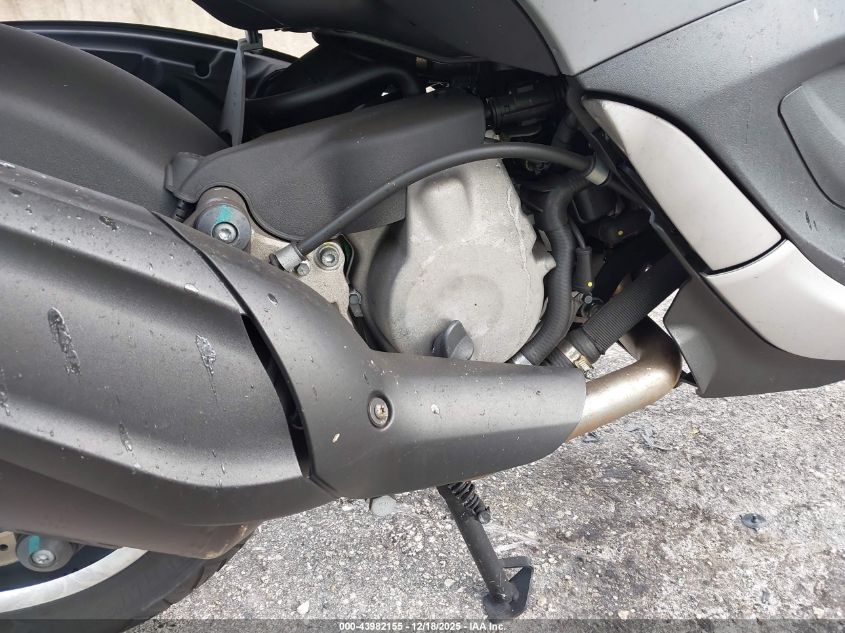 2021 Piaggio Bv 350 VIN: ZAPMA20S2M5000911 Lot: 43982155