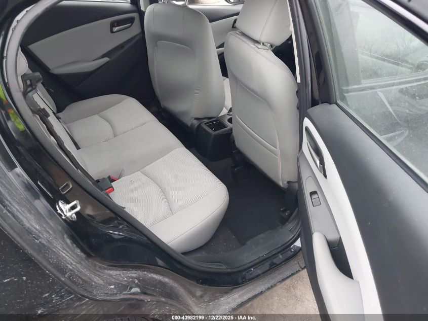 2020 Toyota Yaris Le VIN: 3MYDLBJV6LY705301 Lot: 43982199