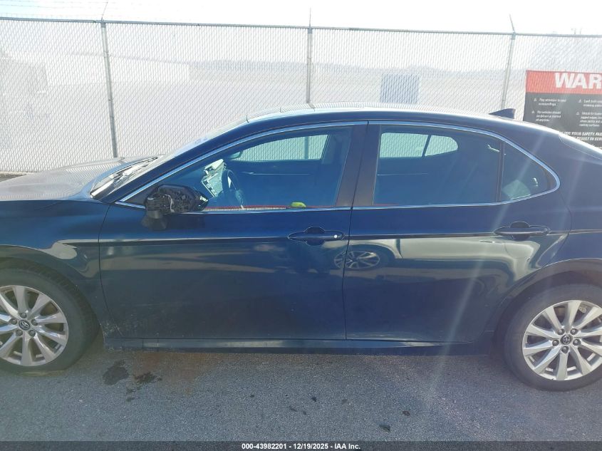 2019 Toyota Camry Le VIN: 4T1B11HK8KU749055 Lot: 43982201