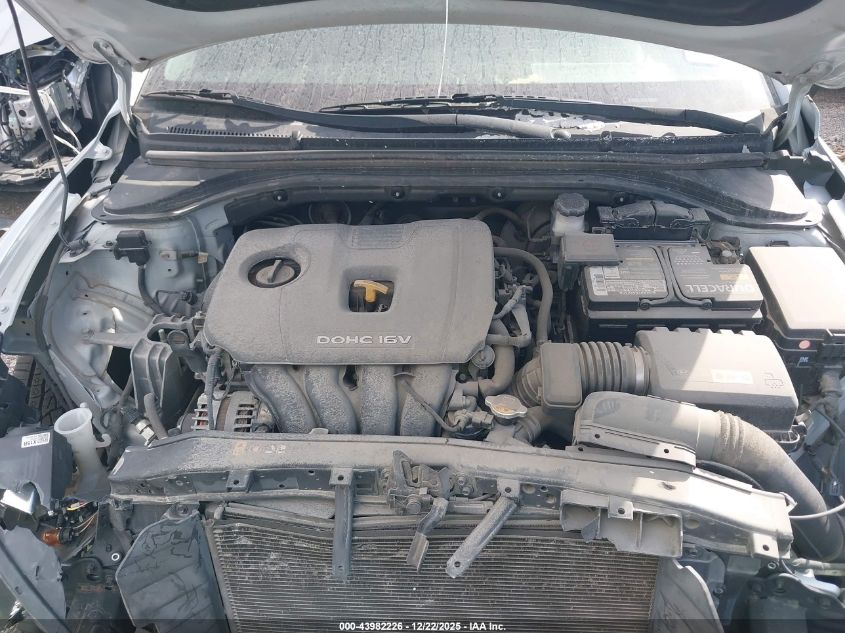 2017 Hyundai Elantra Limited VIN: KMHD84LF9HU303456 Lot: 43982226