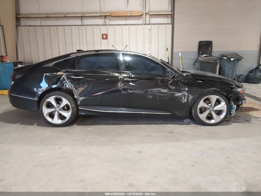 2018 Honda Accord Touring VIN: 1HGCV1F98JA191352 Lot: 43982238