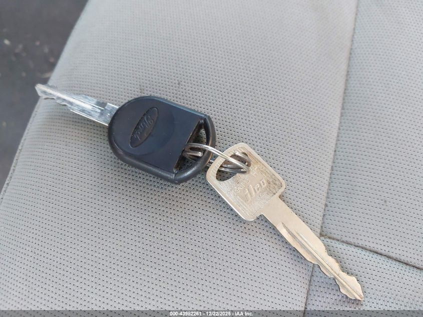 2007 Ford F150 VIN: 1FTRX14W57FB61930 Lot: 43982261