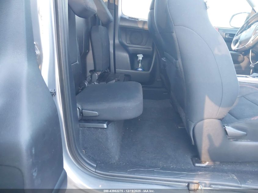 2018 Toyota Tacoma Sr5 V6 VIN: 5TFRZ5CN6JX067521 Lot: 43982275