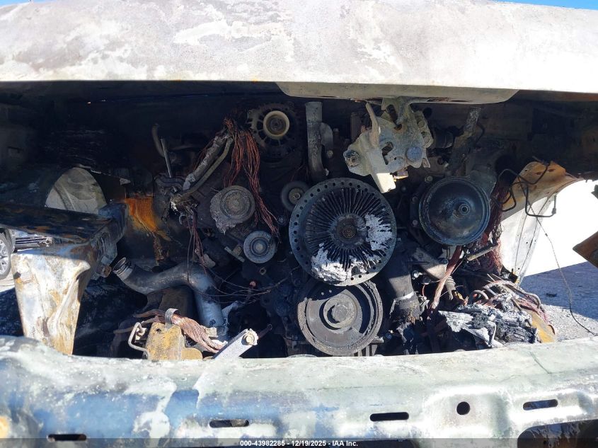 2005 Chevrolet Silverado 2500Hd Ls VIN: 1GCHK23235F812144 Lot: 43982285