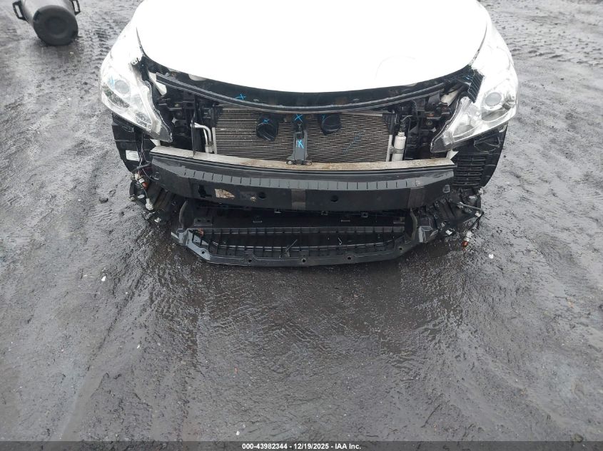 2014 Nissan Altima 2.5 Sv VIN: 1N4AL3AP8EC170613 Lot: 43982344