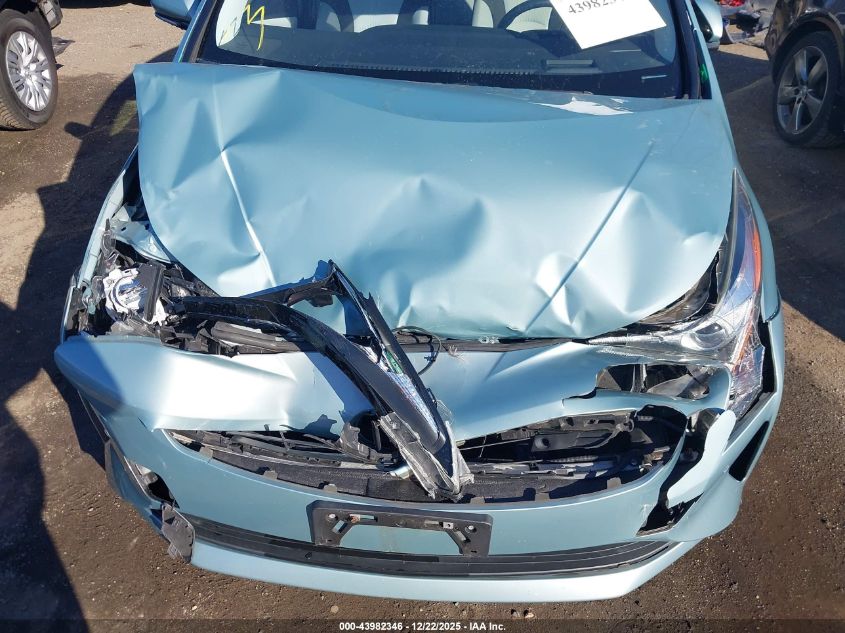 2018 Toyota Prius Three VIN: JTDKARFU3J3067521 Lot: 43982346