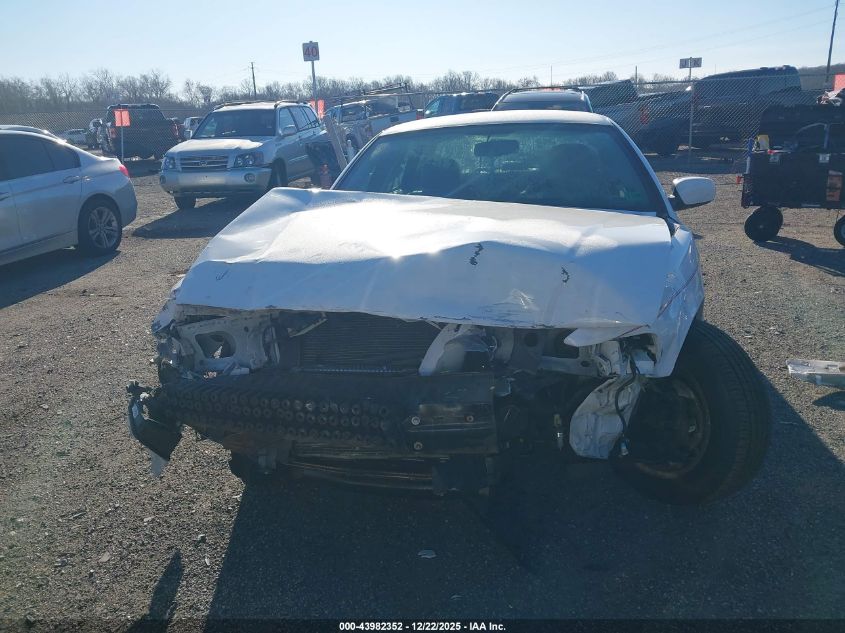 2010 Mercury Grand Marquis Ls (Fleet Only) VIN: 2MEBM7FV7AX622976 Lot: 43982352