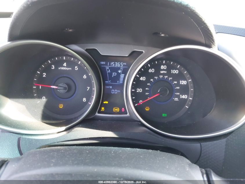 2015 Hyundai Veloster Re:flex VIN: KMHTC6AD9FU221411 Lot: 43982368